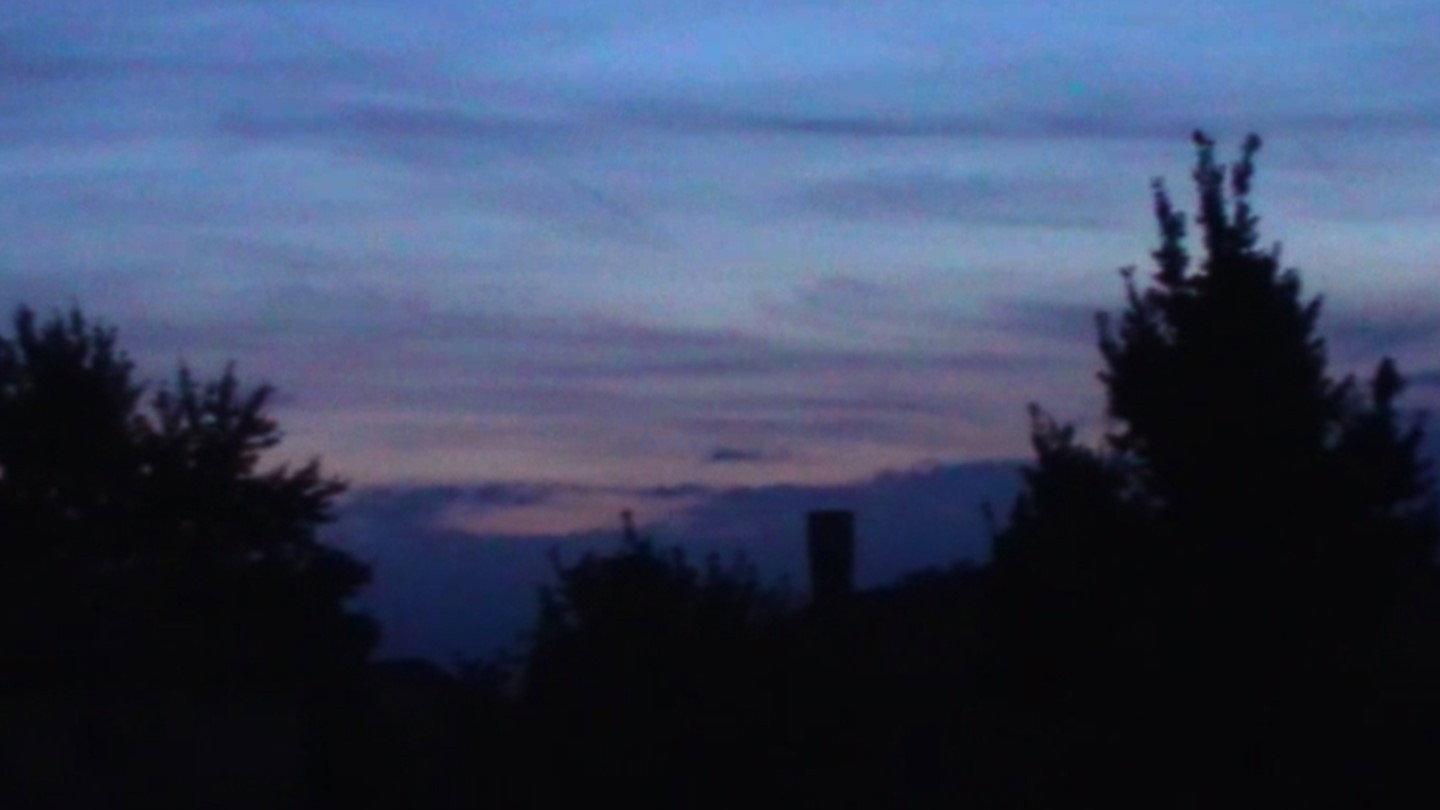 in attesa 2023 movie scene