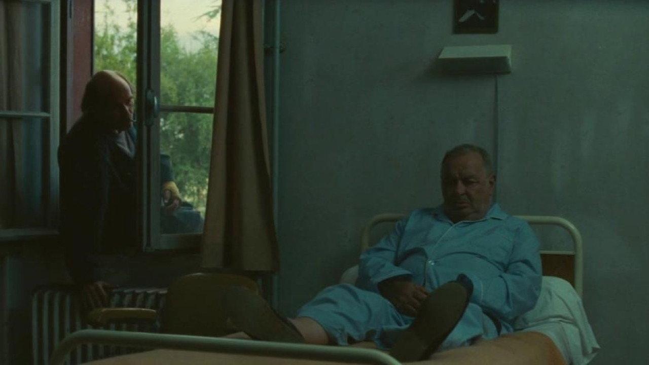 Mischka 2002 movie scene