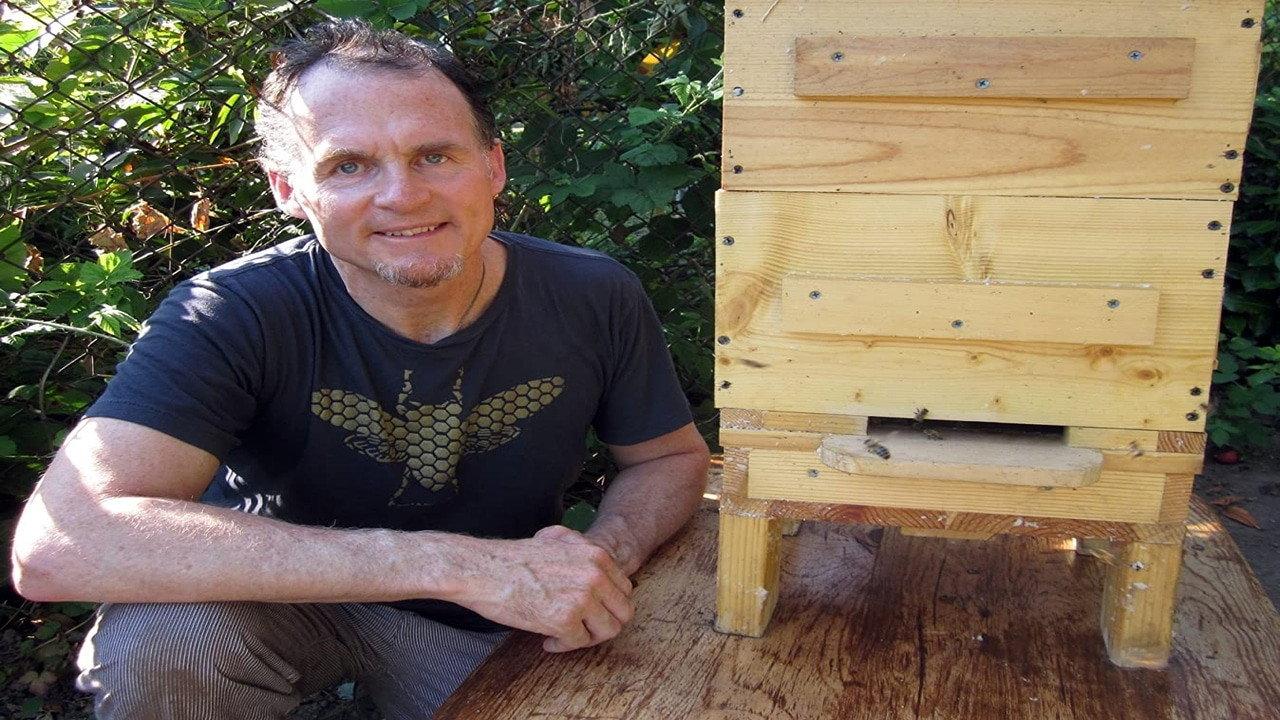 Queen of the Sun: What Are the Bees Telling Us? 2010 movie scene