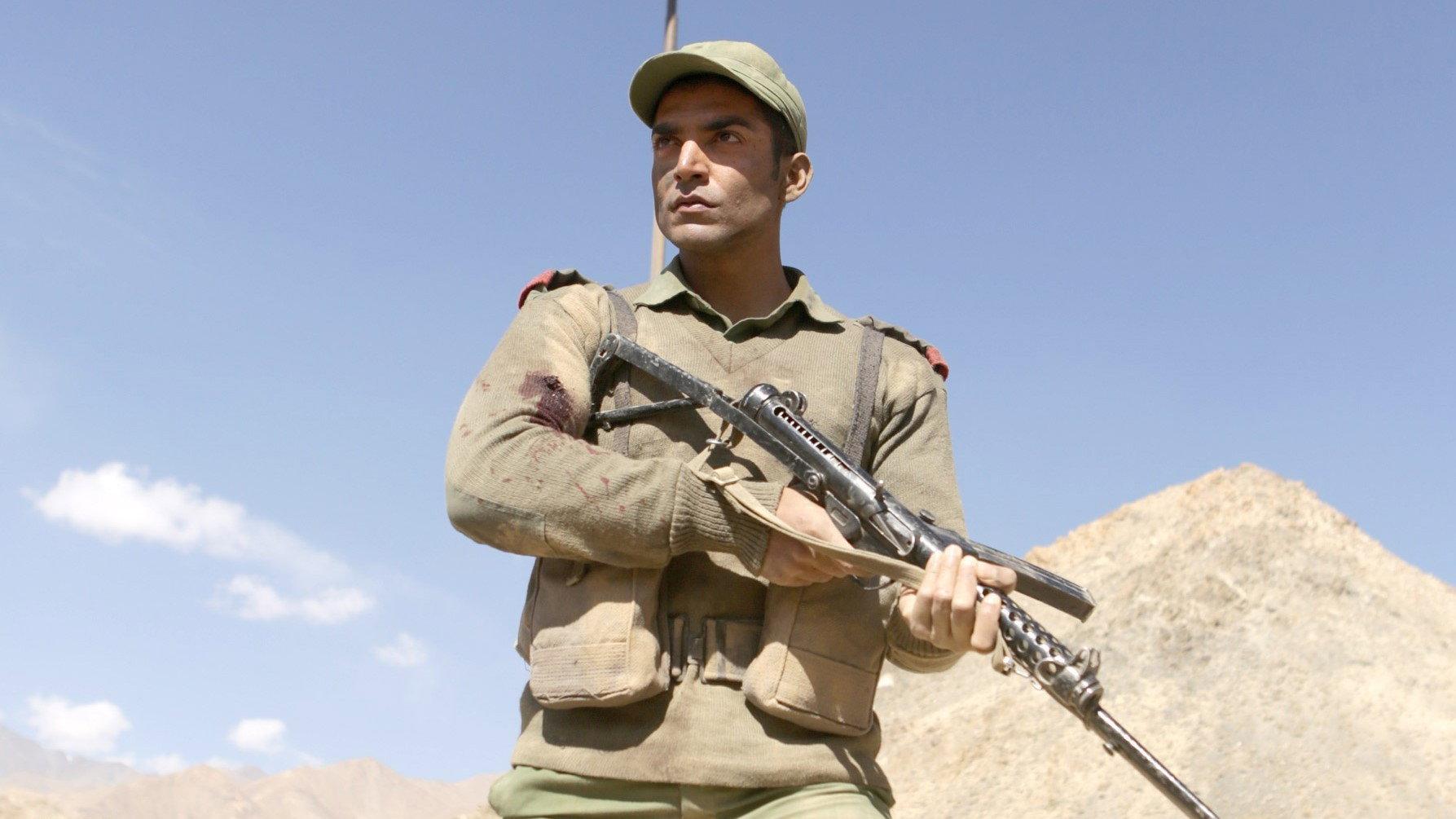 Paltan 2018 movie scene