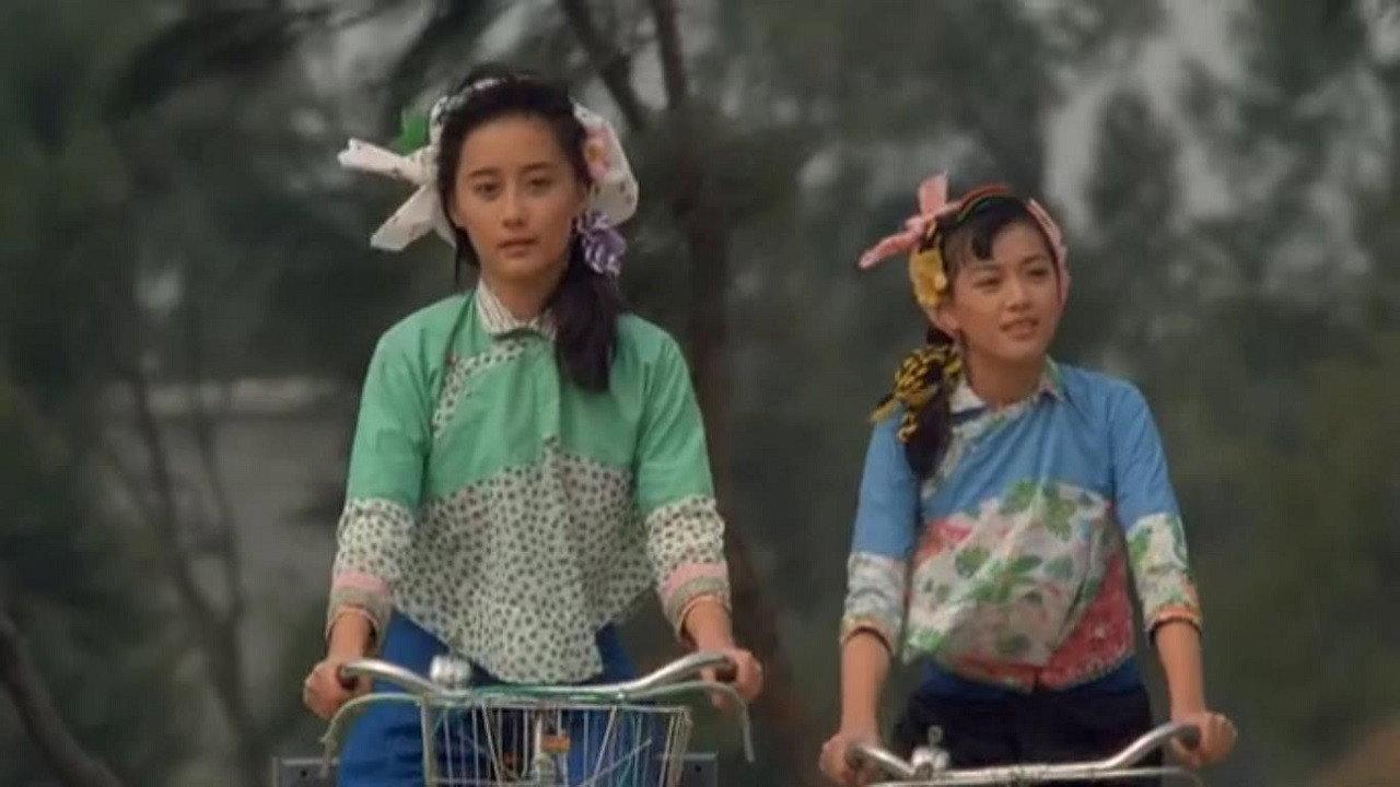 The Twin Bracelets 1991 movie scene