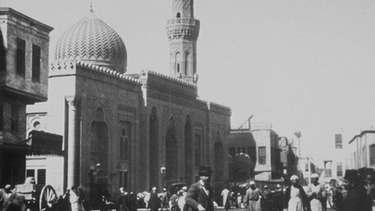 Le Caire, rue Sayeda-Zeinab 1897 movie scene