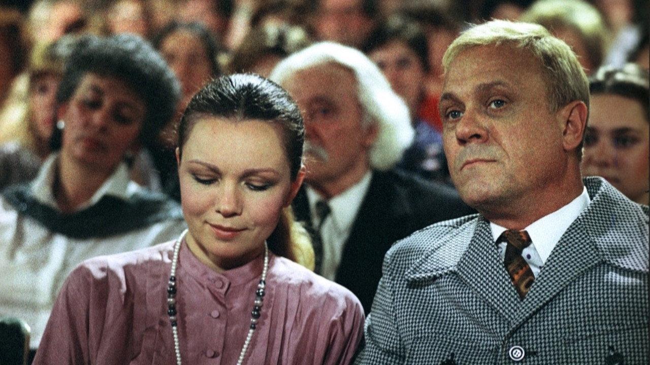 Where Is Enohp Located? 1987 movie scene