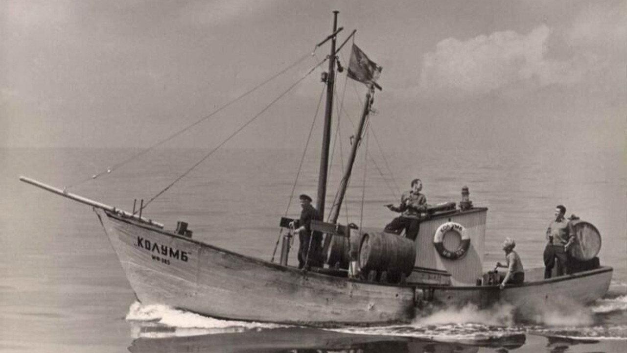 The Boy from the Schooner 'Columbus' 1964 movie scene