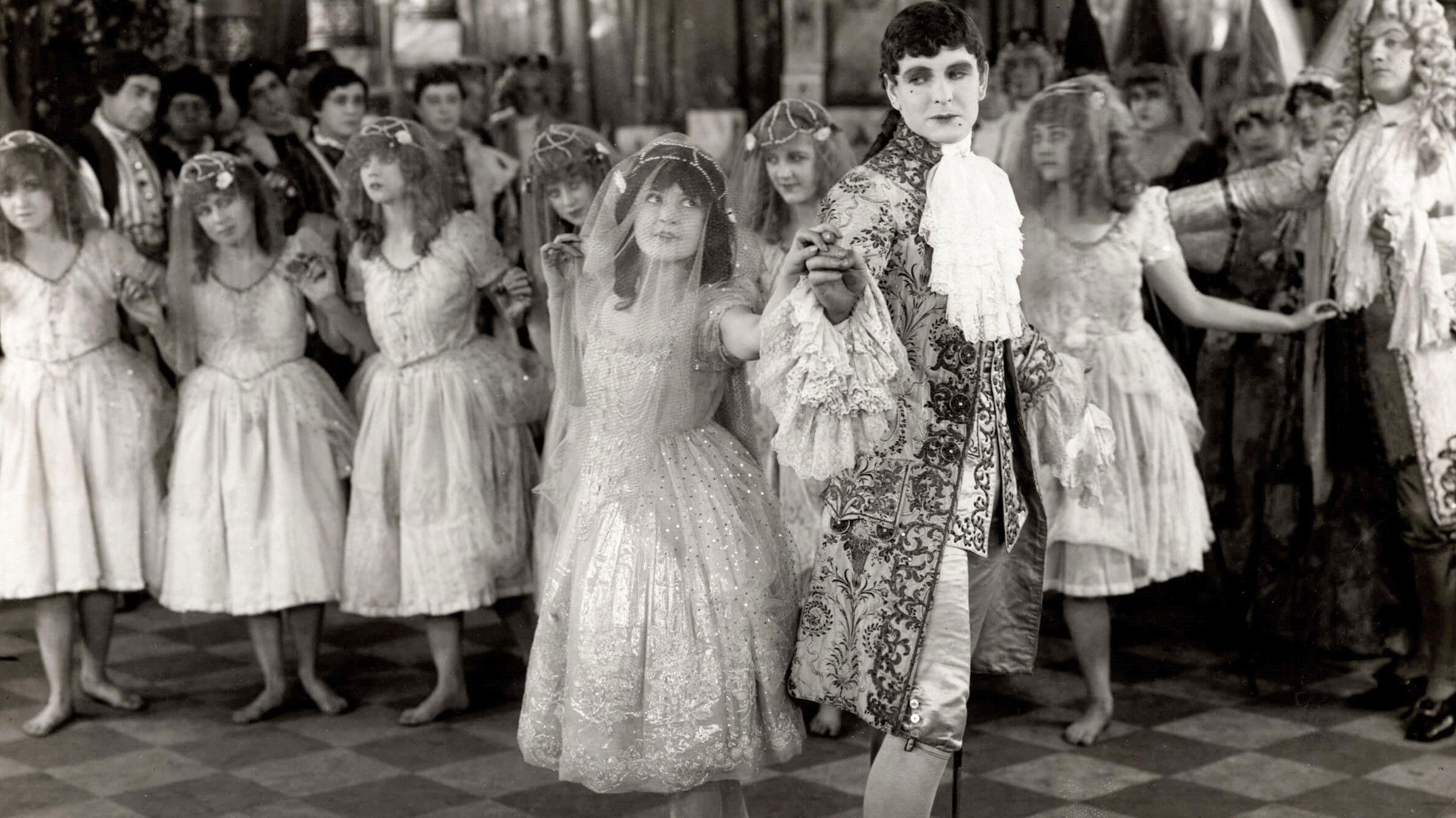 Snow White 1916 movie scene
