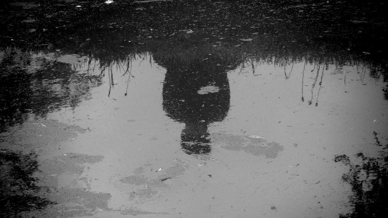 Narcissus 2021 movie scene
