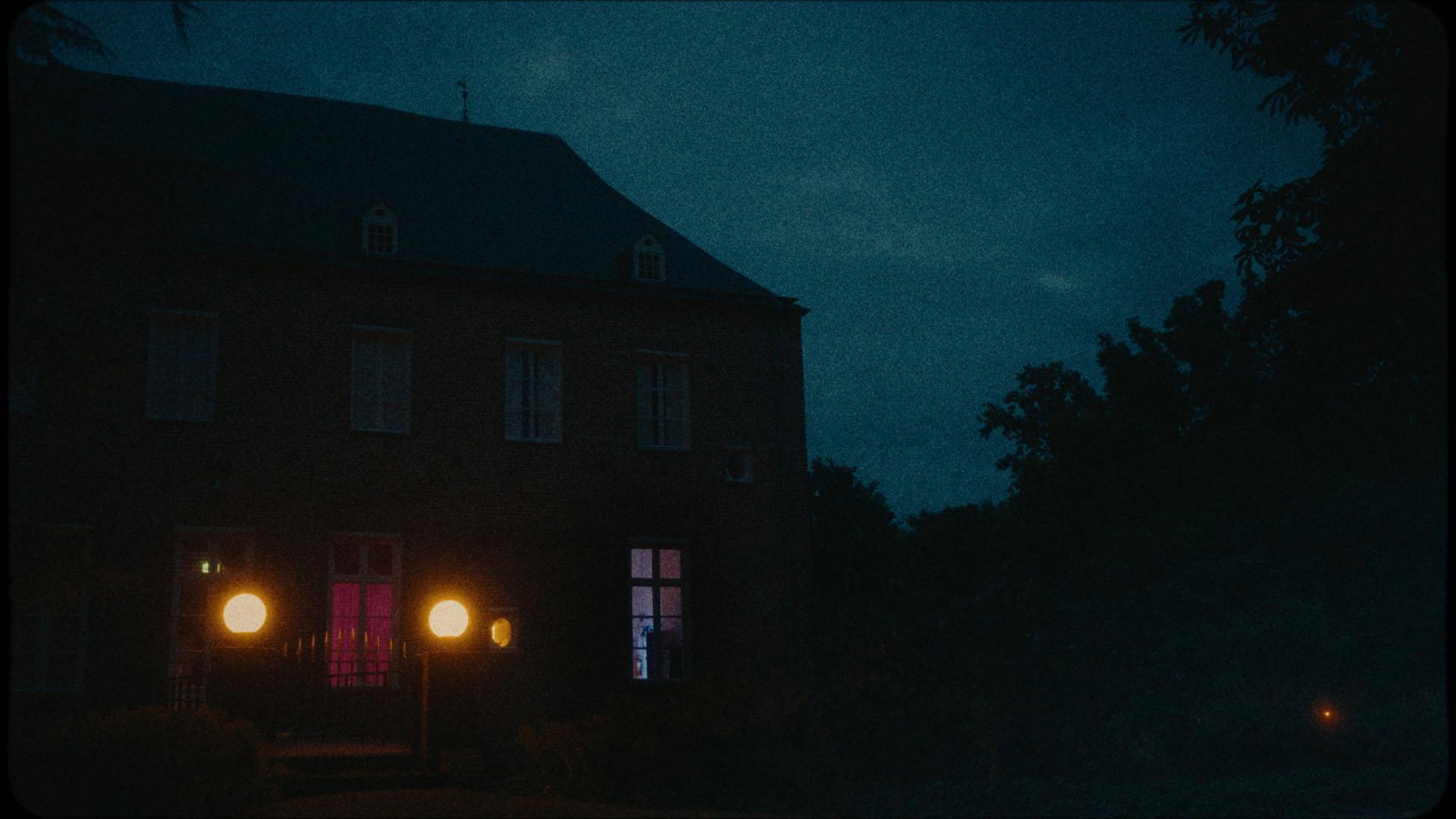 'ingerence'  movie scene