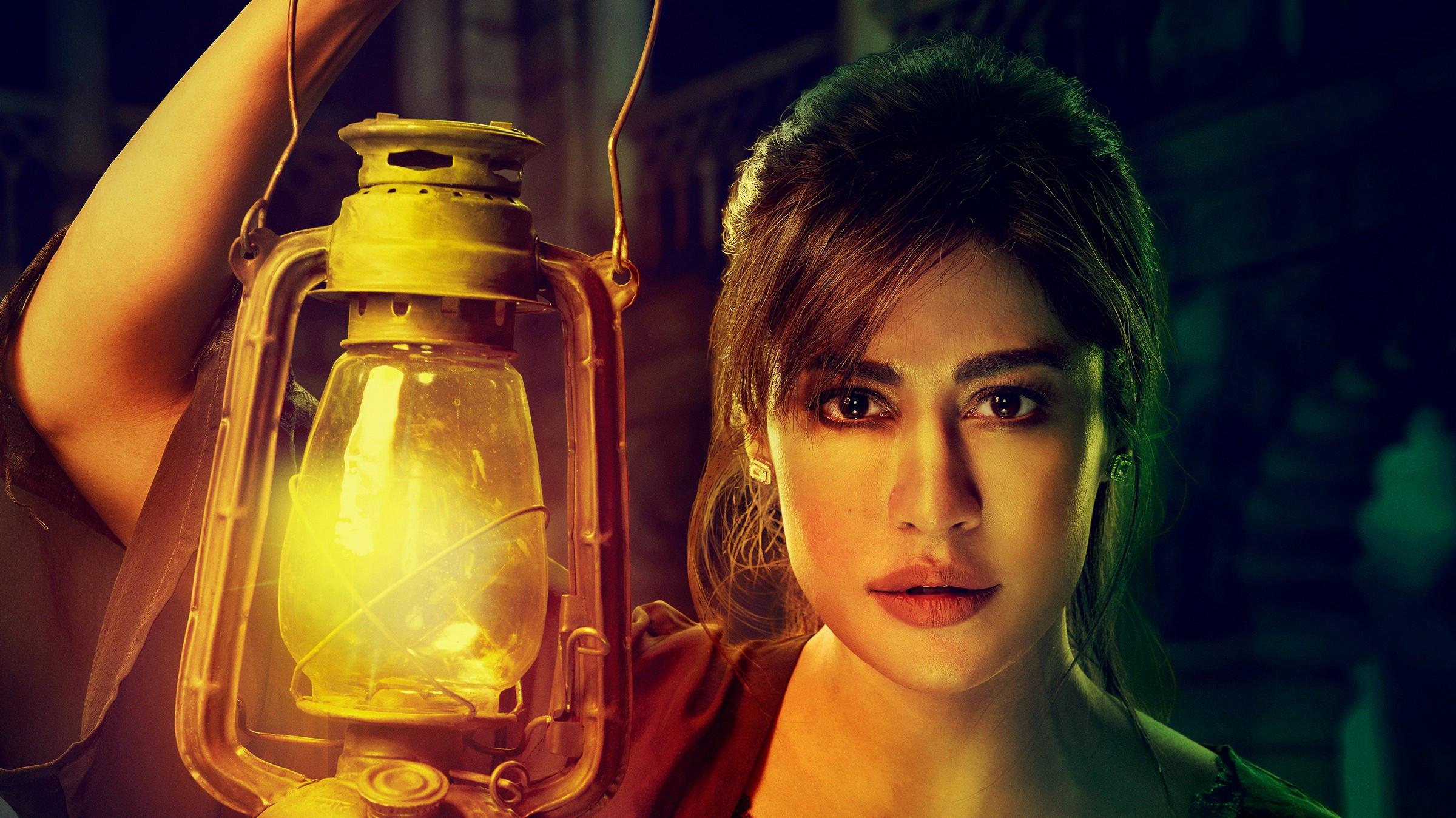 Gaslight 2023 movie scene