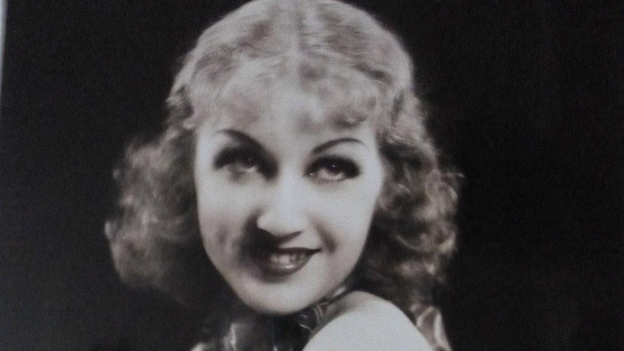 Redhead 1934 movie scene
