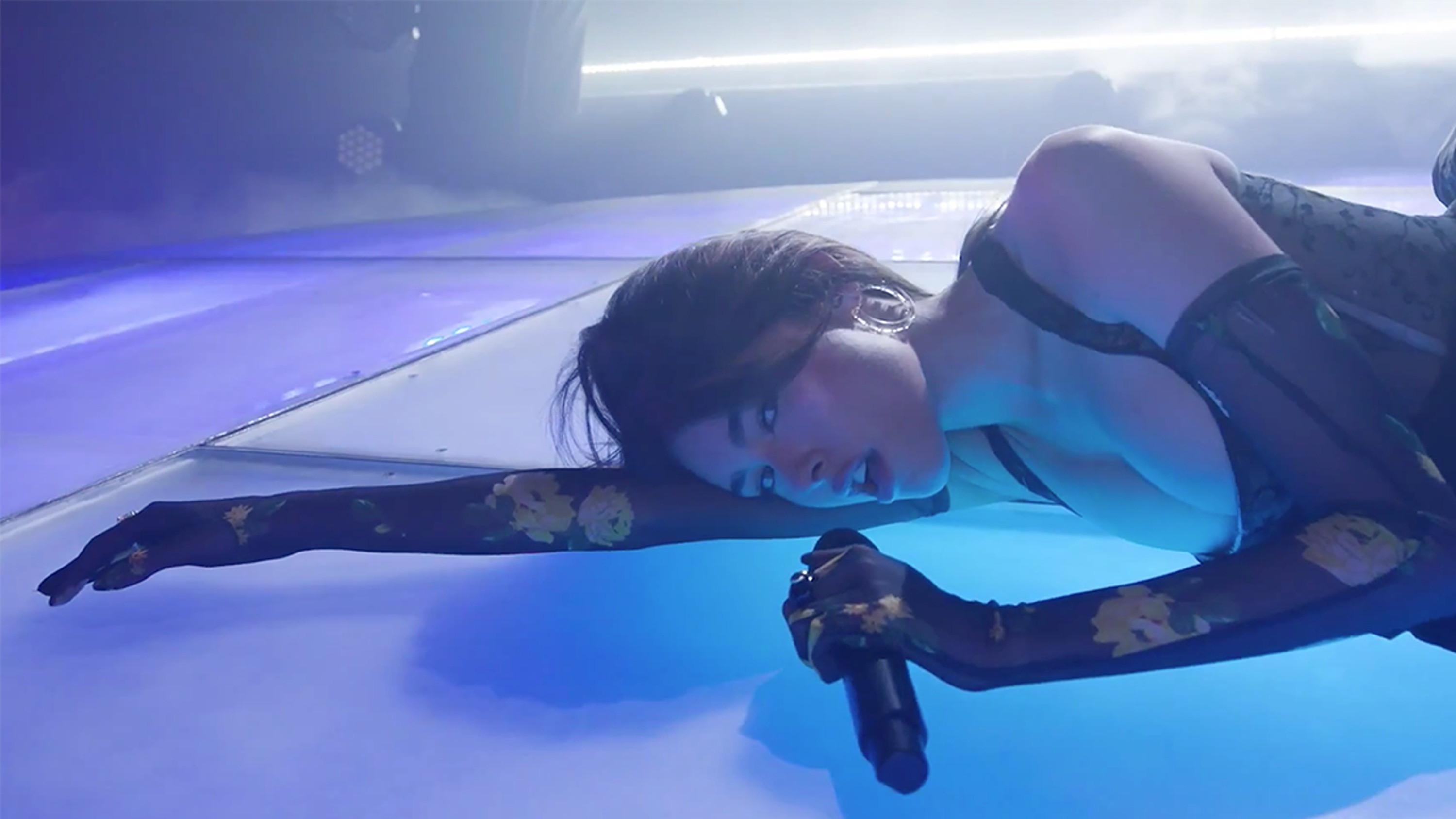Life Support in Concert 2021 movie scene