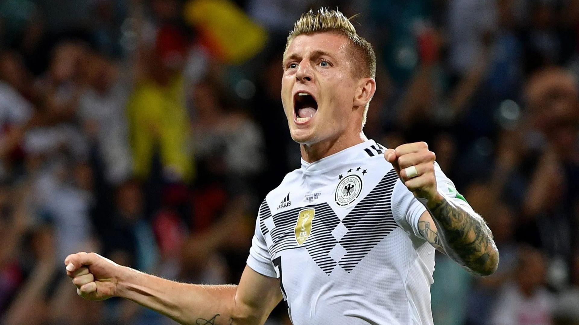Kroos 2019 movie scene