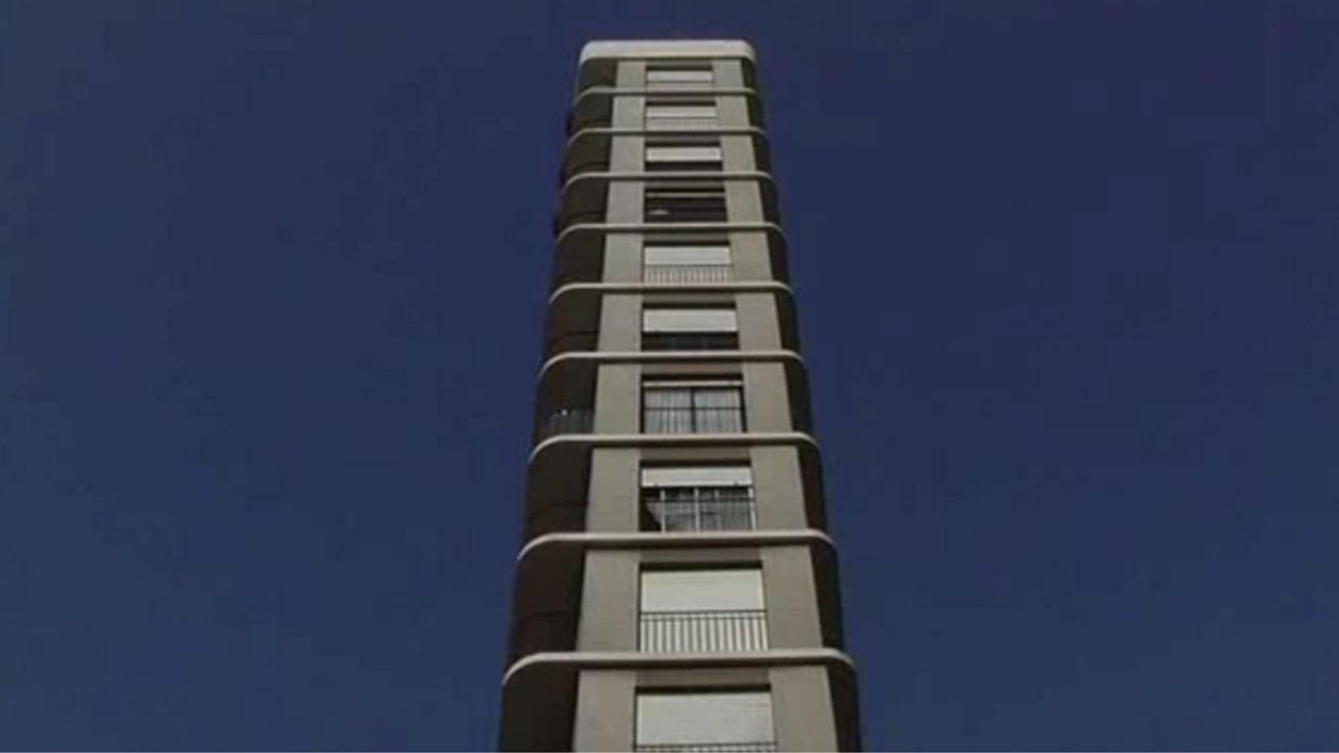 Sidewalls 2006 movie scene