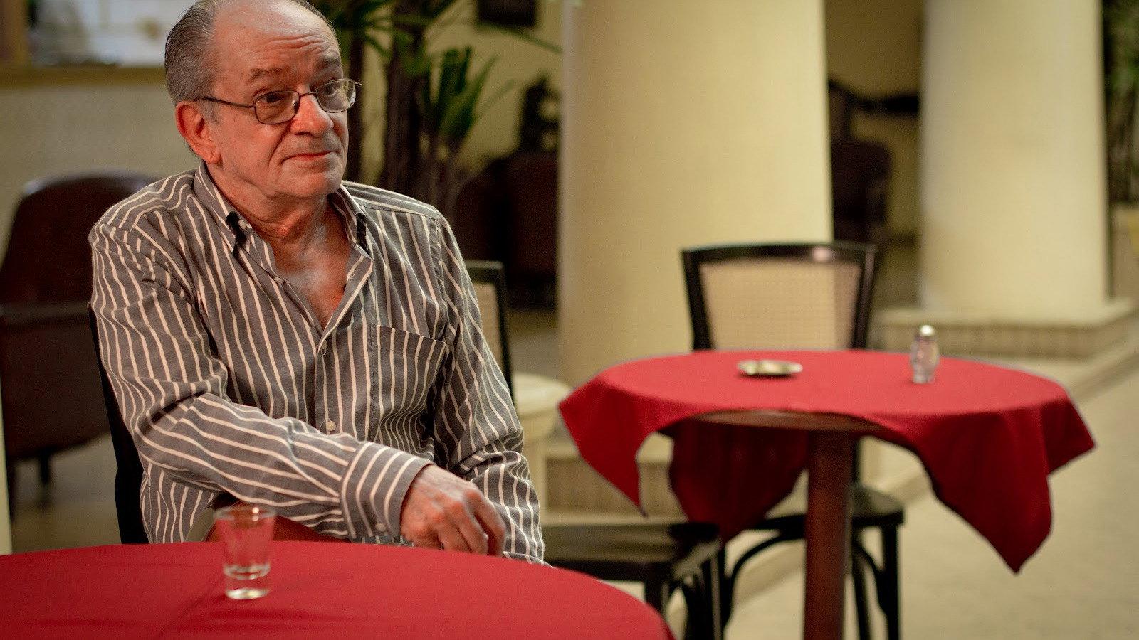 O Liberdade 2012 movie scene