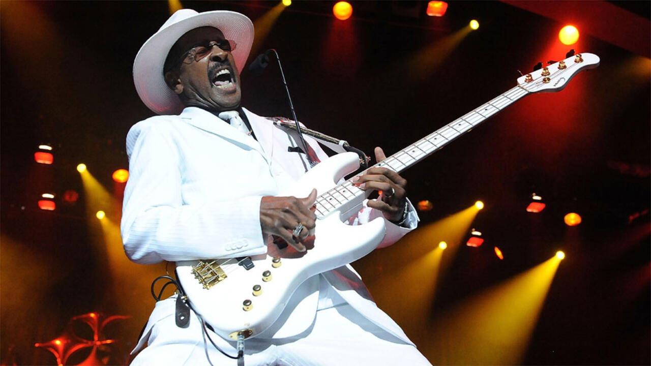 Larry Graham Live Bataclan 2010 2010 movie scene