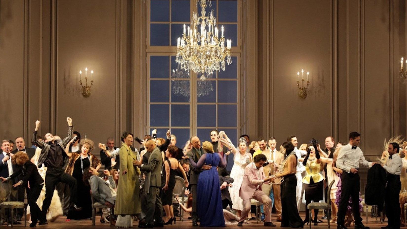 Teatro alla Scala: La Traviata 2013 movie scene