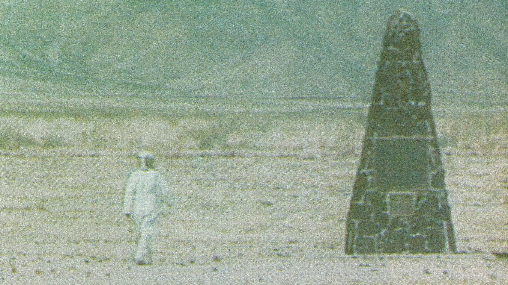 Wax, or The Discovery of Television Among the Bees 1991 movie scene
