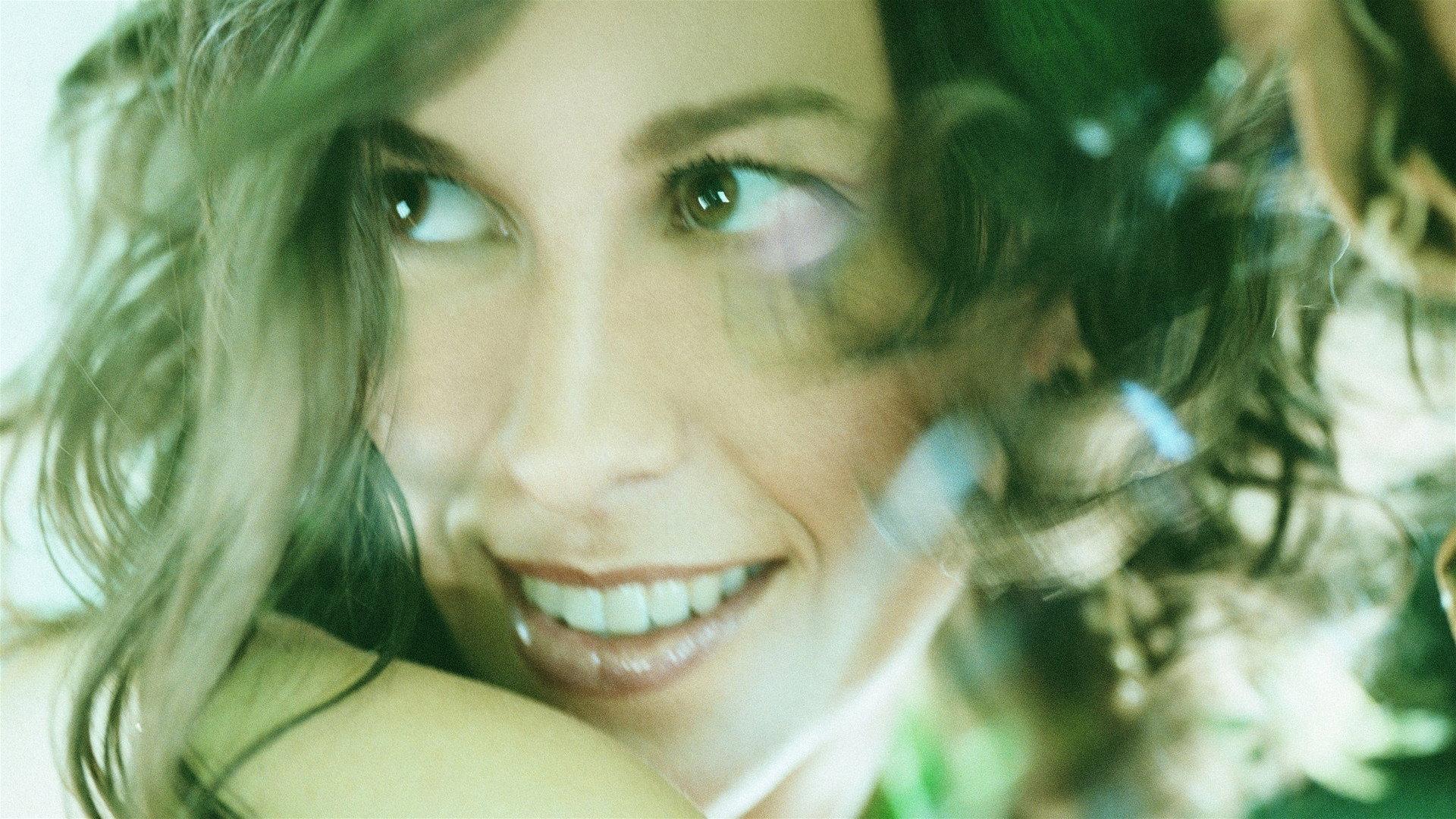 Alanis Morissette: Feast on Scraps 2002 movie scene