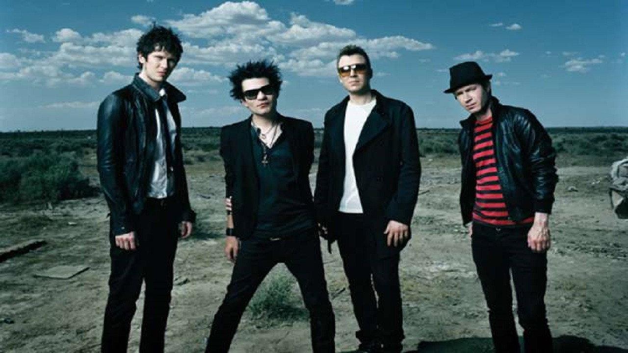 Sum 41: Sake Bombs and Happy Endings 2003 movie scene