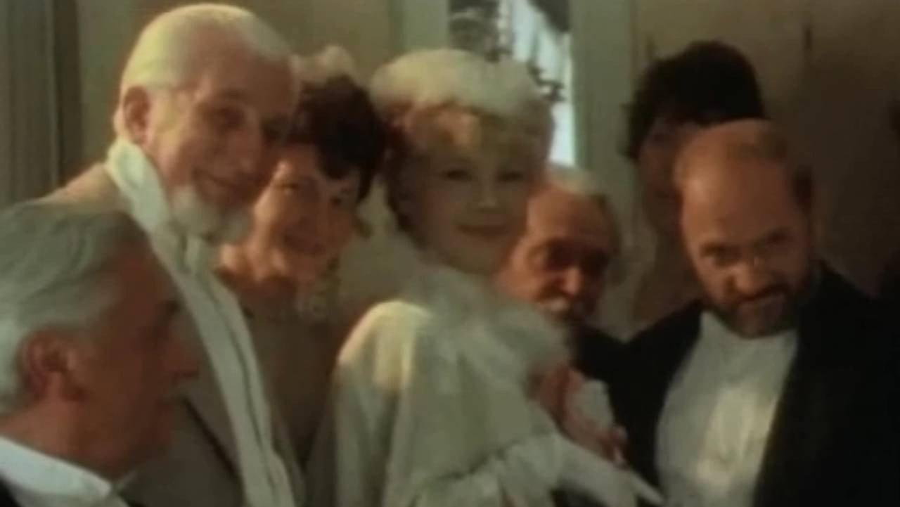 Koe-chto iz Gubernskoy Zhizni 1983 movie scene