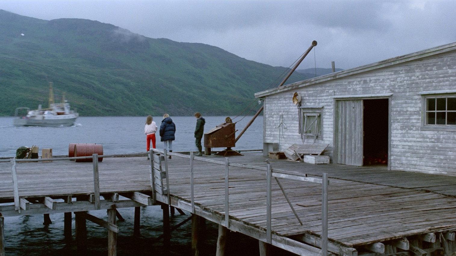 A Year Along the Abandoned Road 1991 movie scene