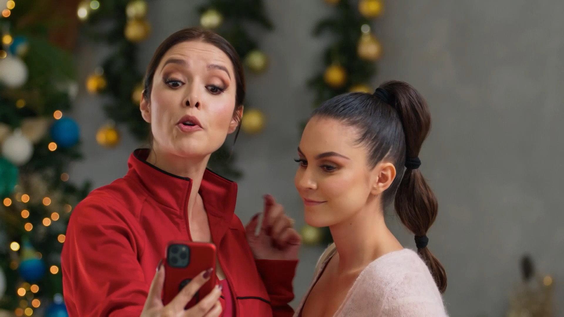 Mi amor en navidad 2023 movie scene