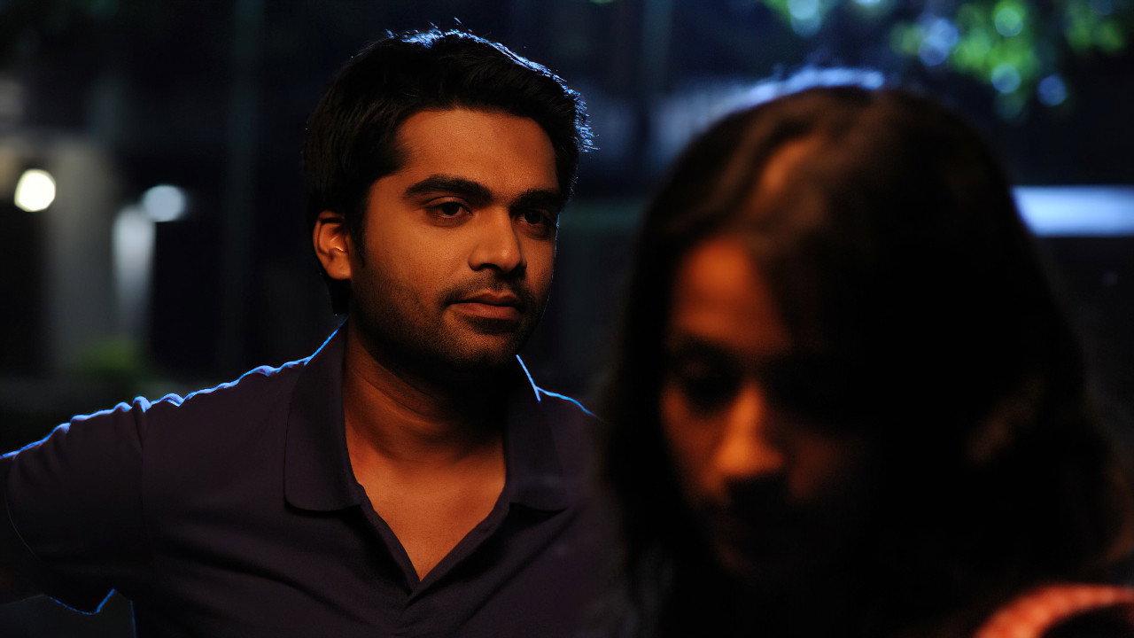 Vinnaithaandi Varuvaayaa 2010 movie scene