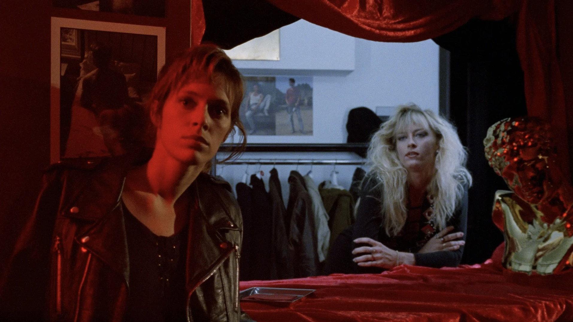The Final Scoop 1994 movie scene