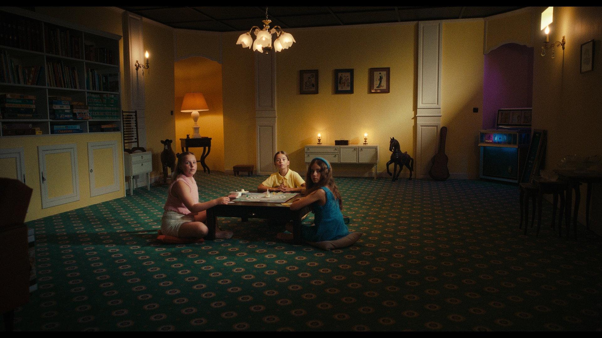 Sweet Tooth 2023 movie scene