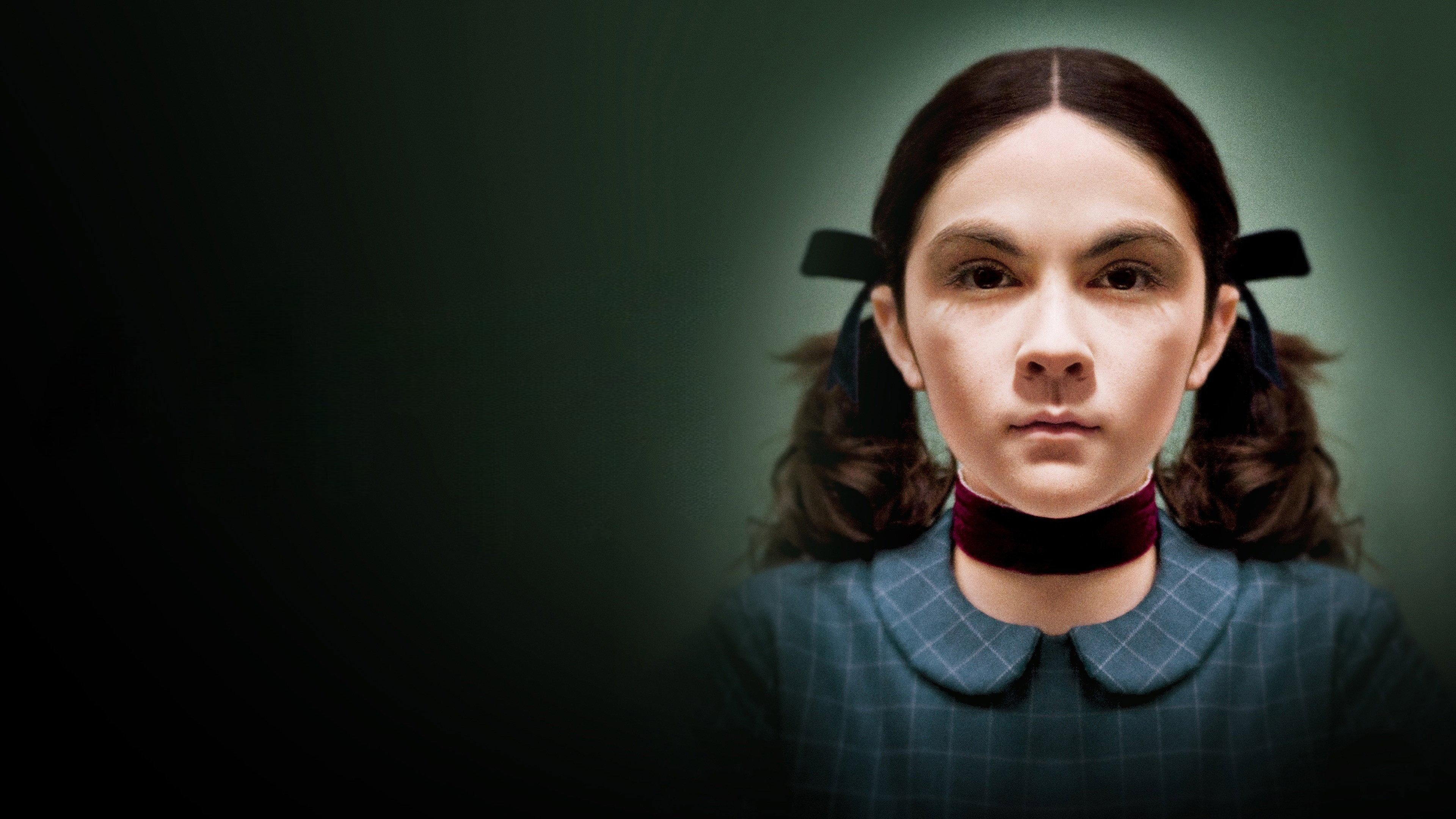 Orphan 2009 movie scene