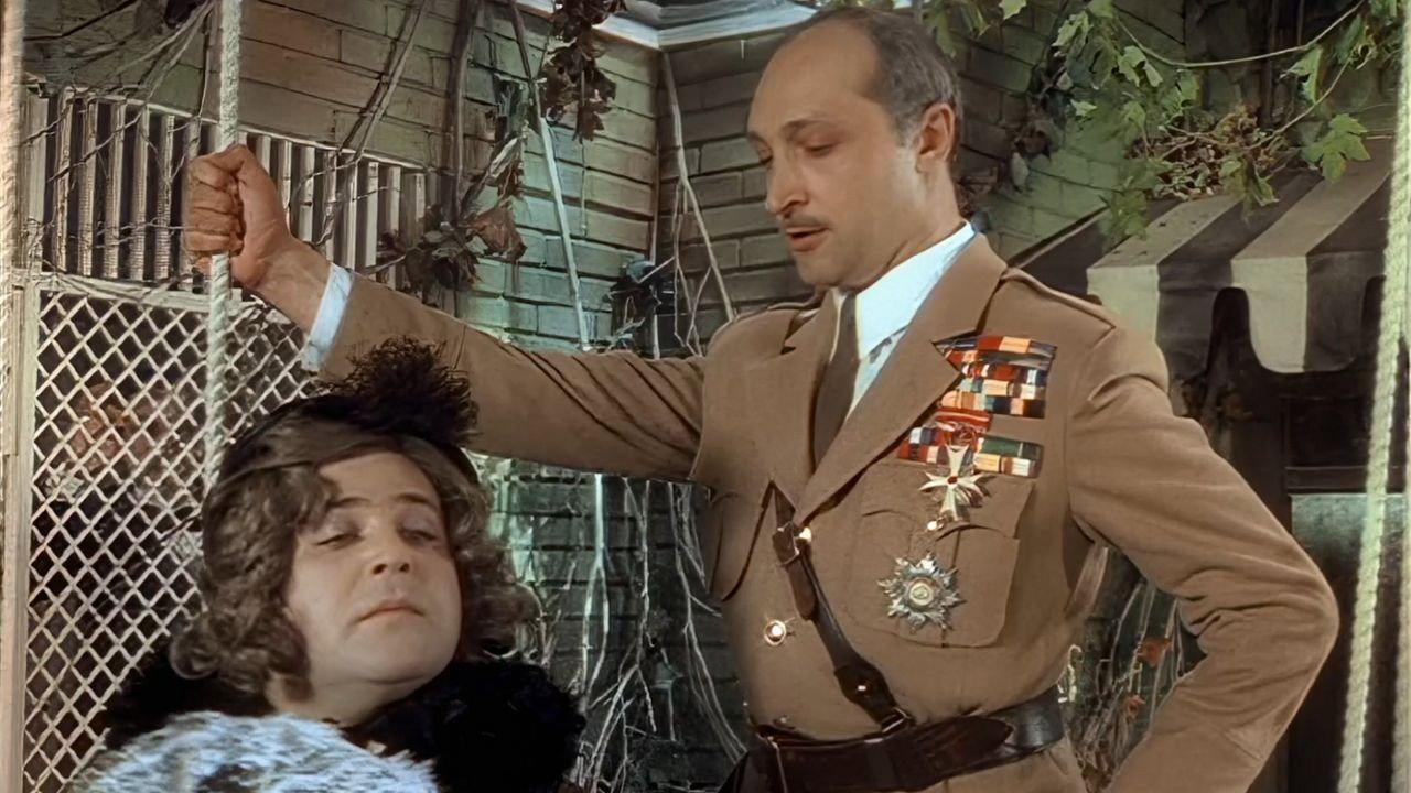 Hello, I'm Your Aunt! 1975 movie scene