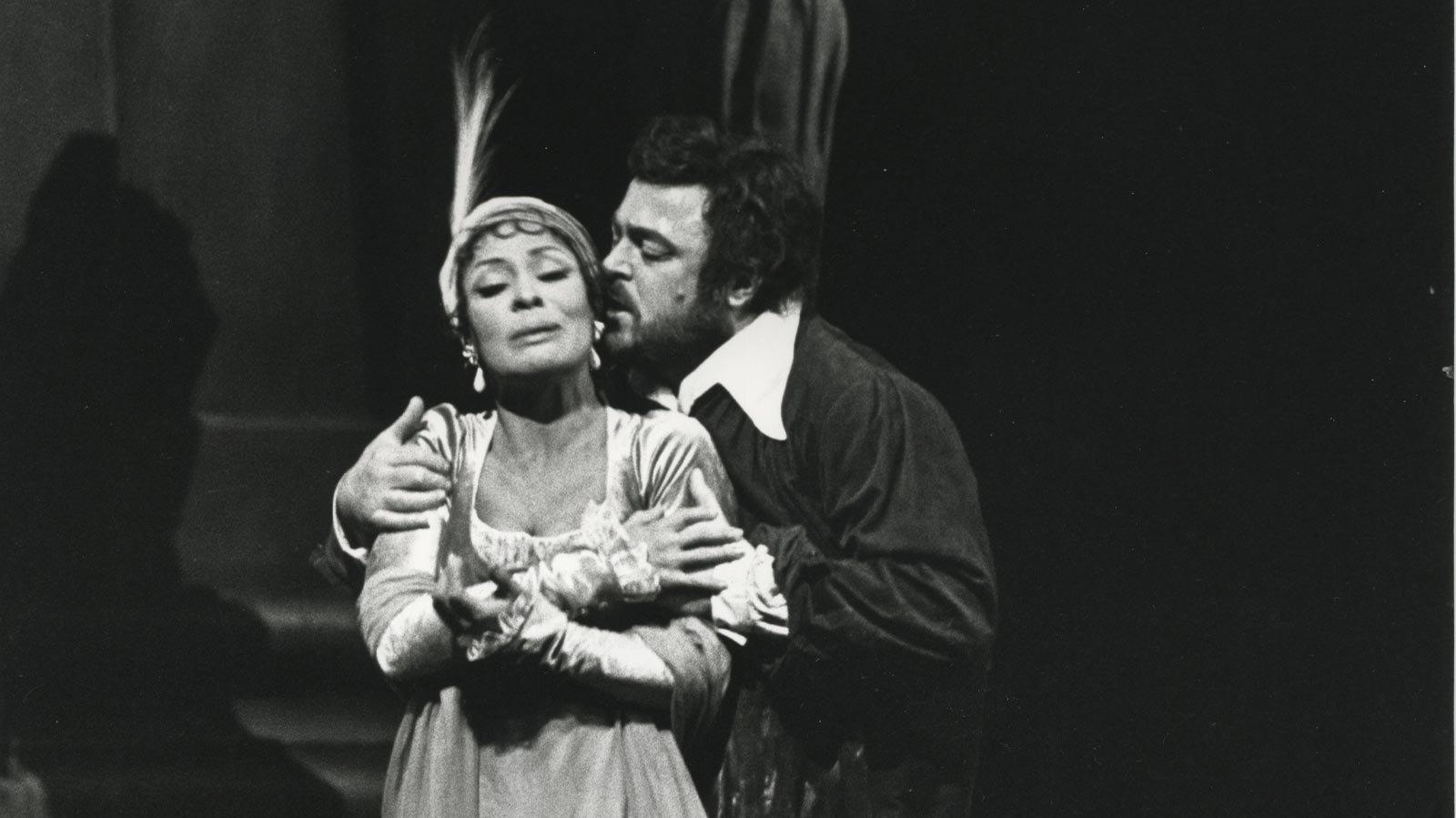 Tosca - Metropolitan Opera 1978 movie scene