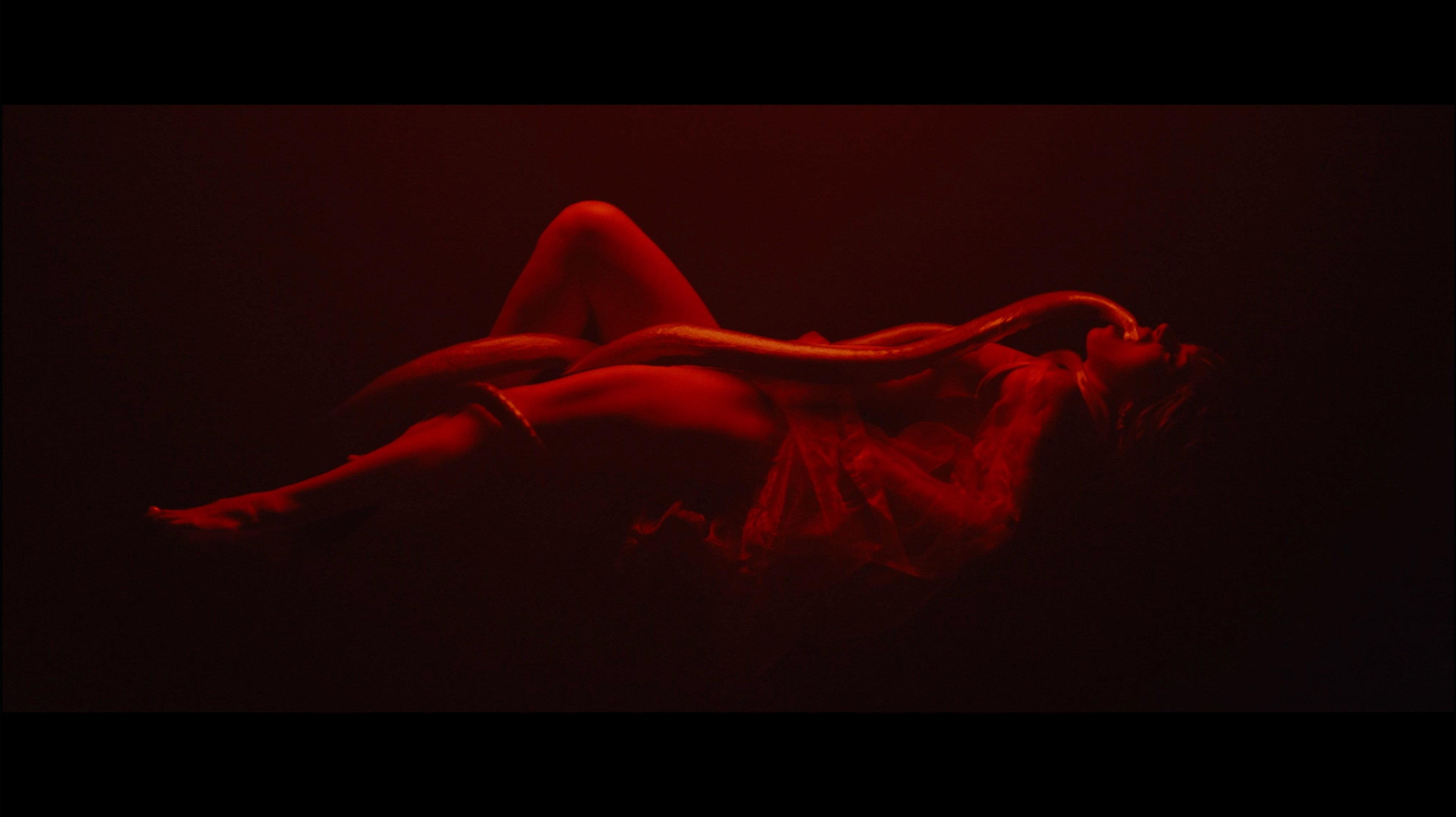 Tundra 2021 movie scene