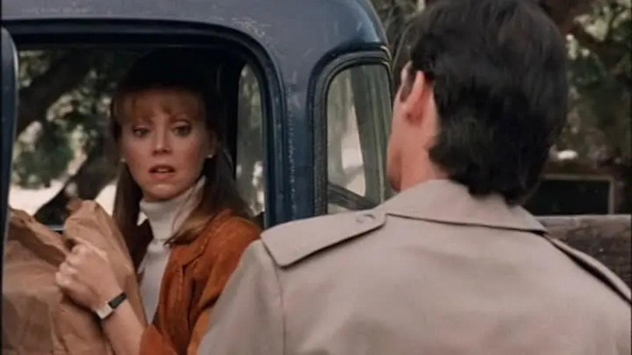 A Message from Holly 1992 movie scene