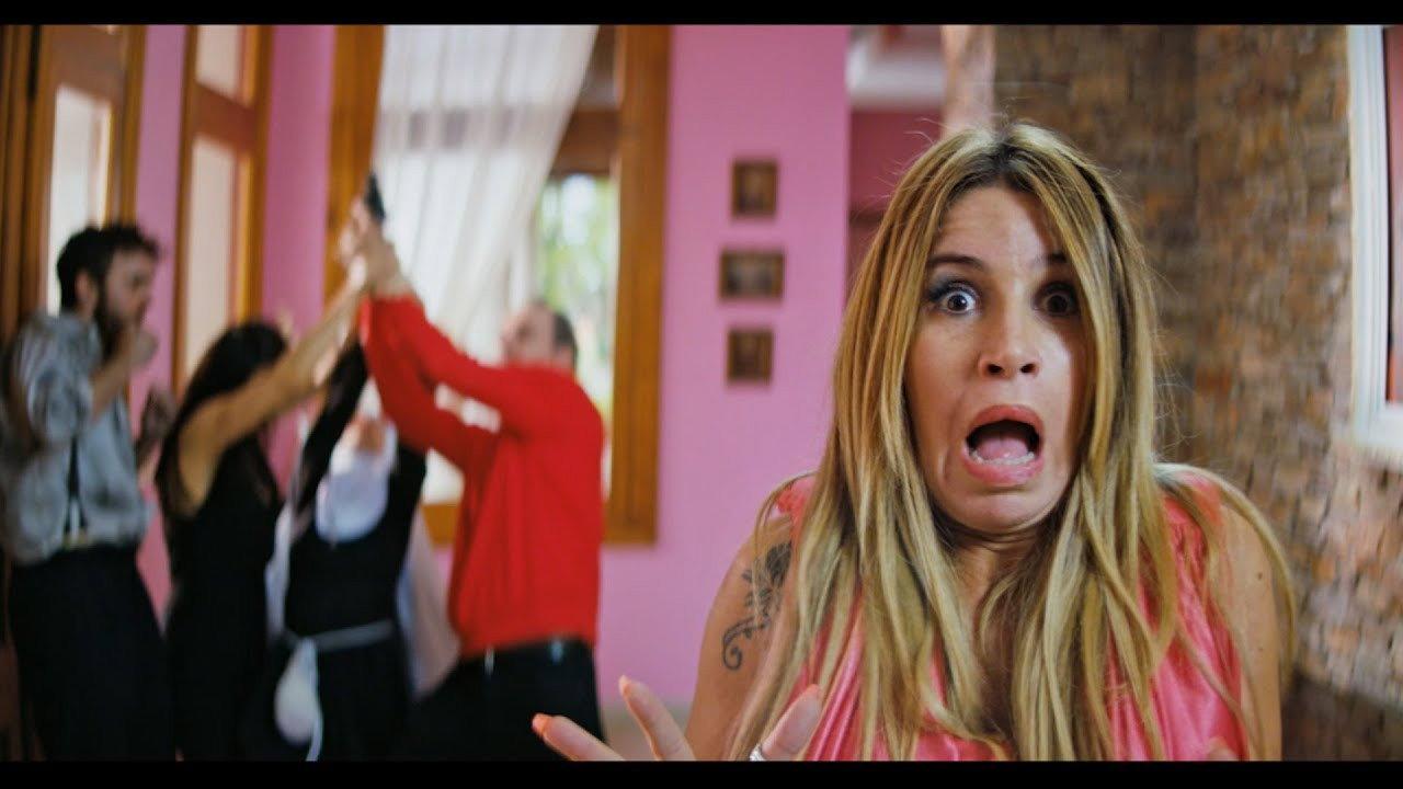 Soy tu karma 2017 movie scene