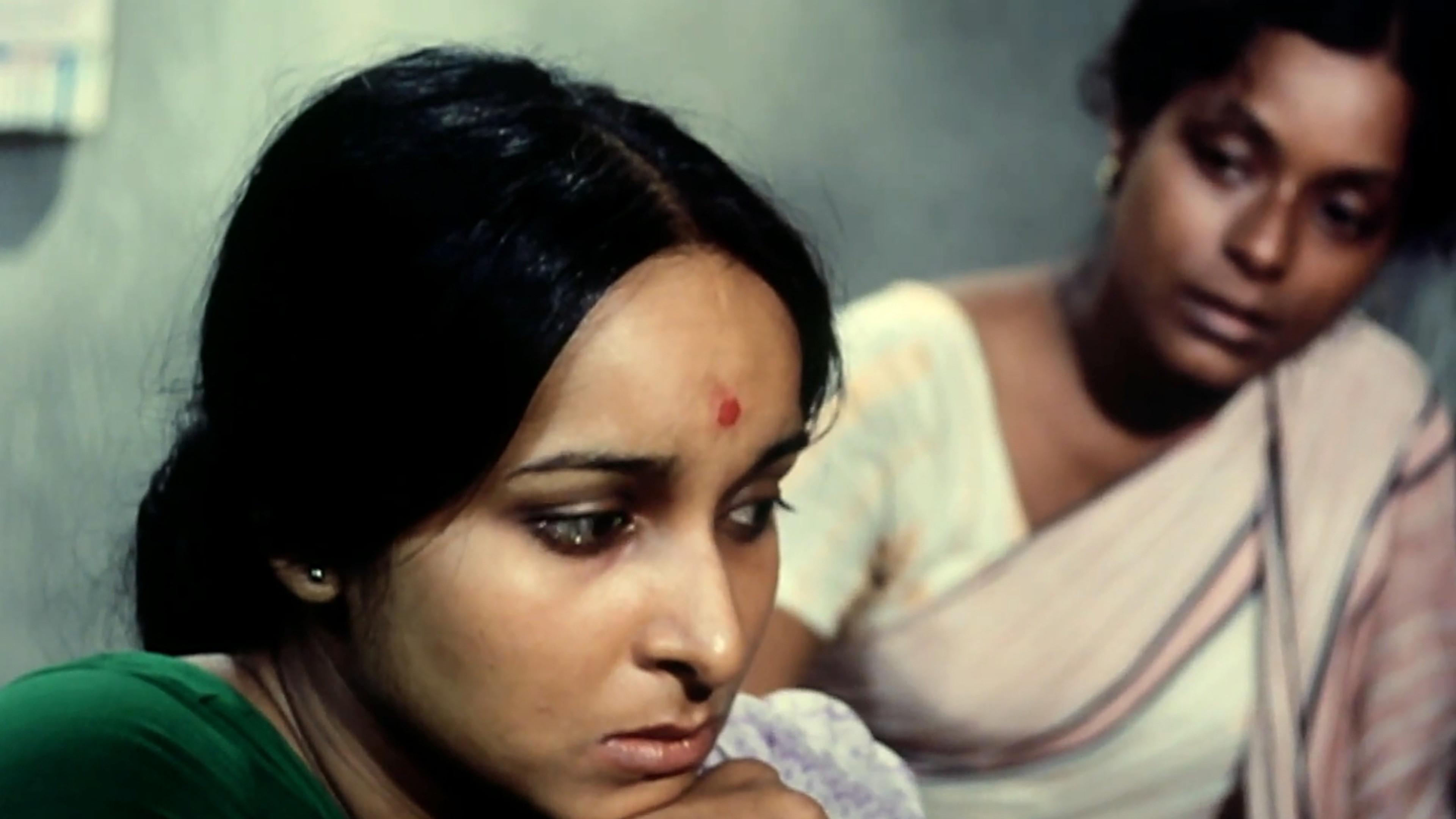 Ek Din Pratidin 1979 movie scene