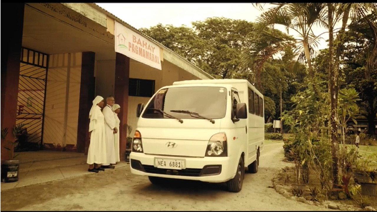 Bahay Ampunan 2015 movie scene