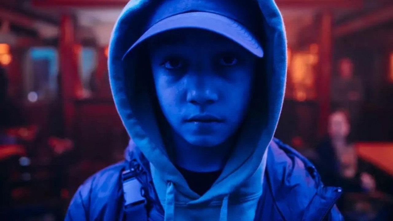 Dealer 2021 movie scene
