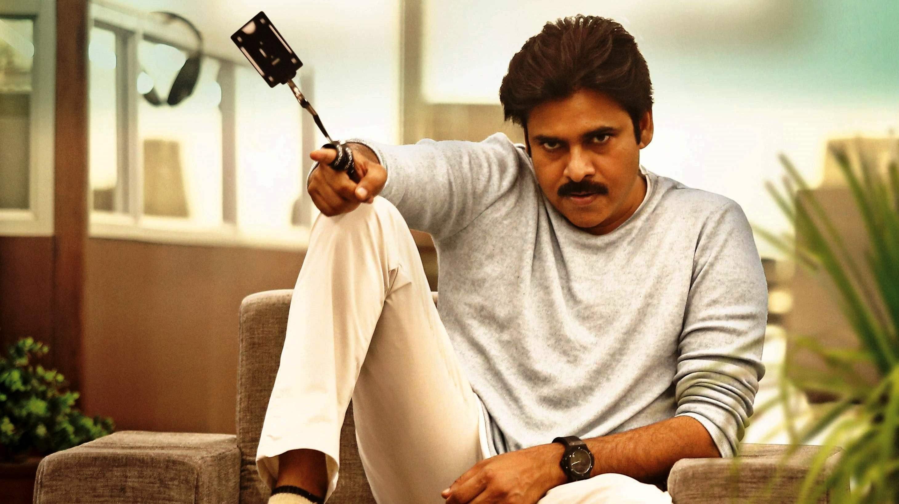 Agnyaathavaasi 2018 movie scene