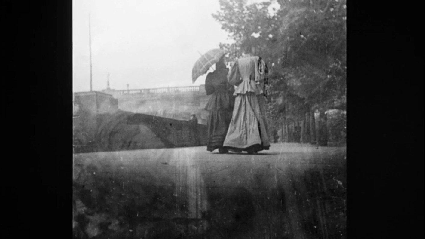 Promenaders by the Serpentine in Hyde Park 1889 movie scene