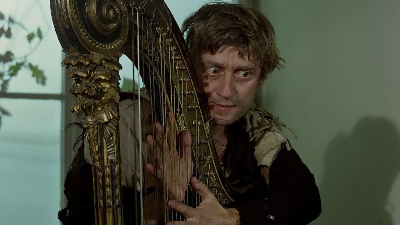 The Palace 1980 movie scene