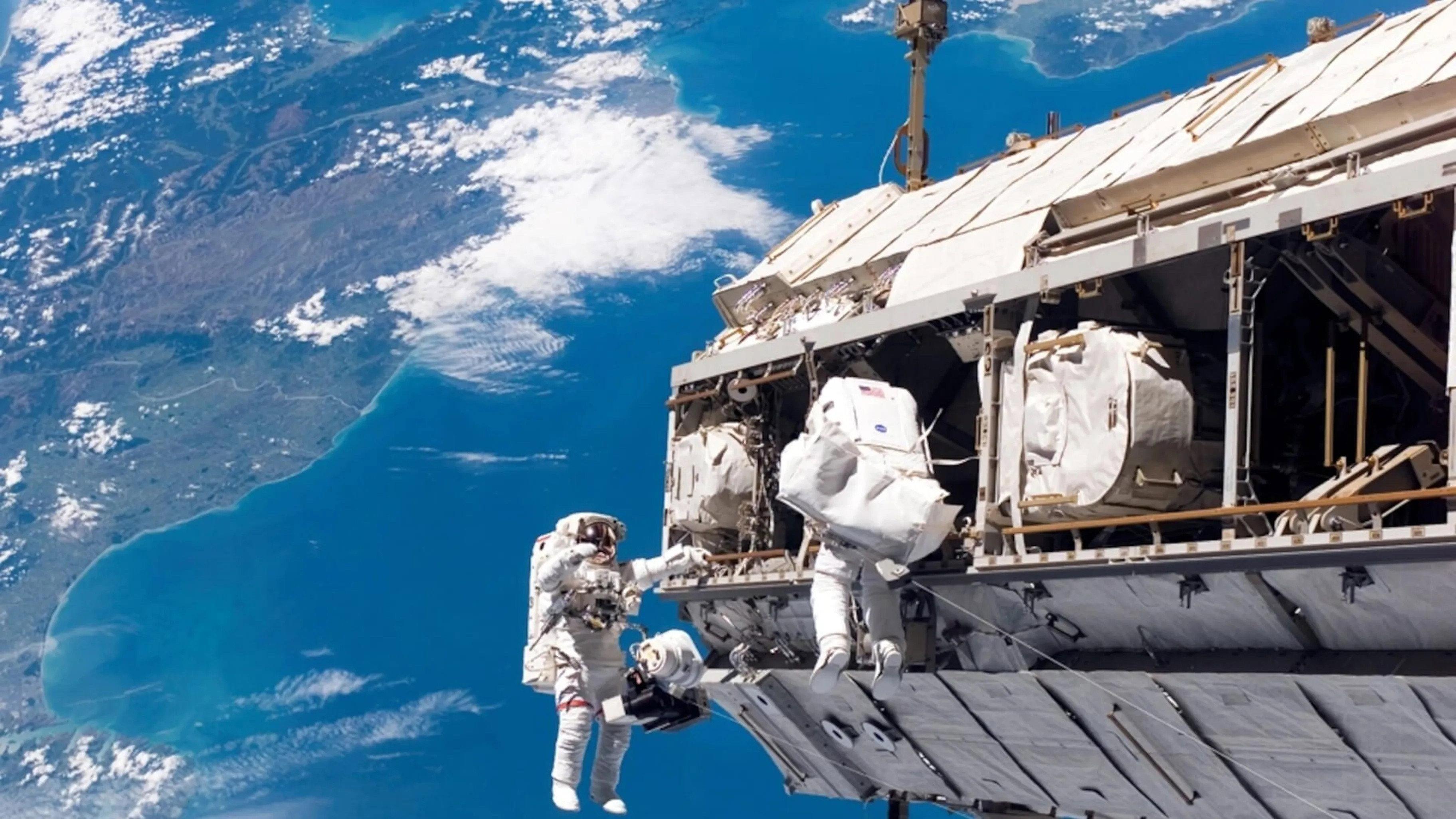 La Station spatiale internationale - Missions à haut risque 2026 movie scene