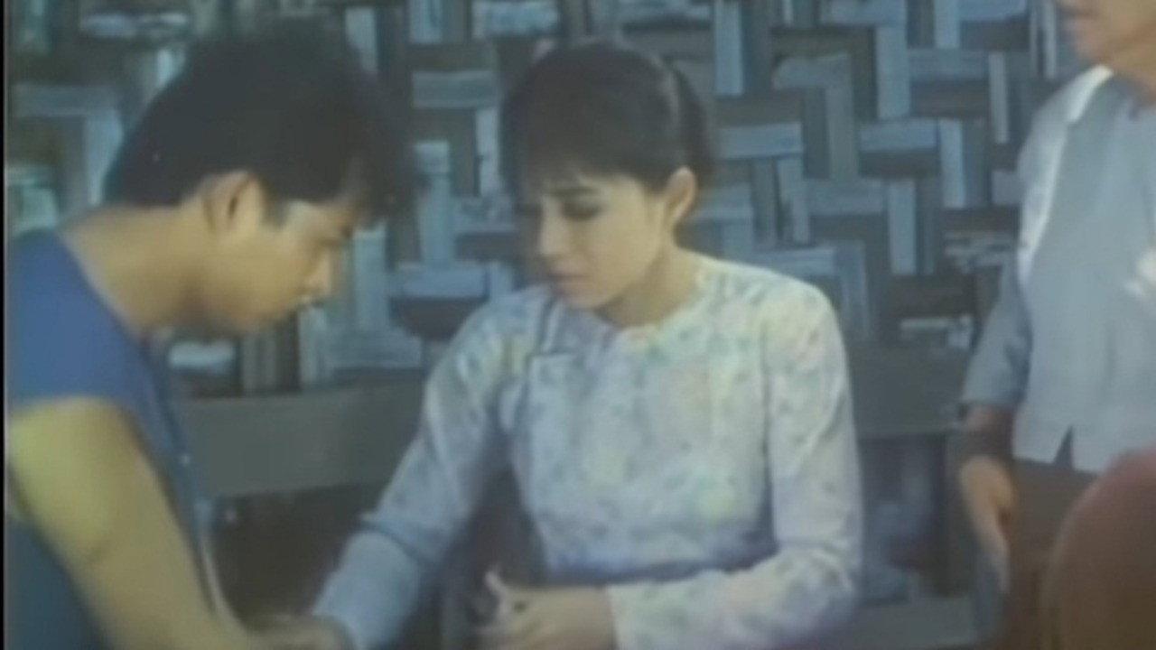 Kyar Khin Sein  movie scene