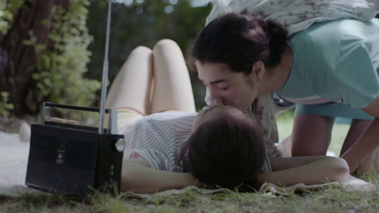 Comets 2019 movie scene