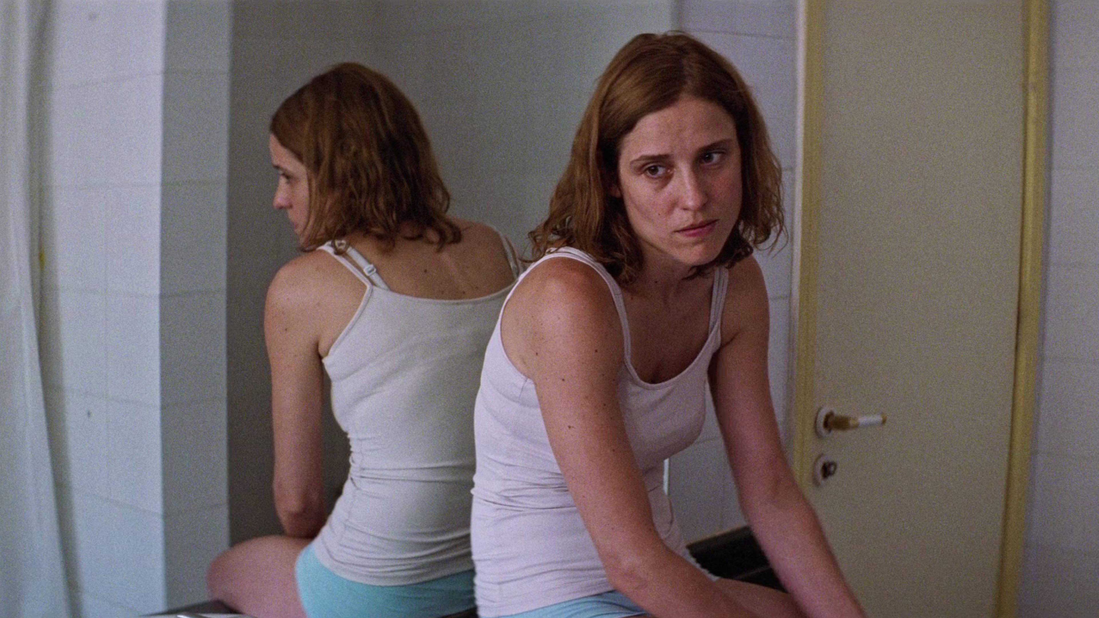 Dogtooth 2009 movie scene