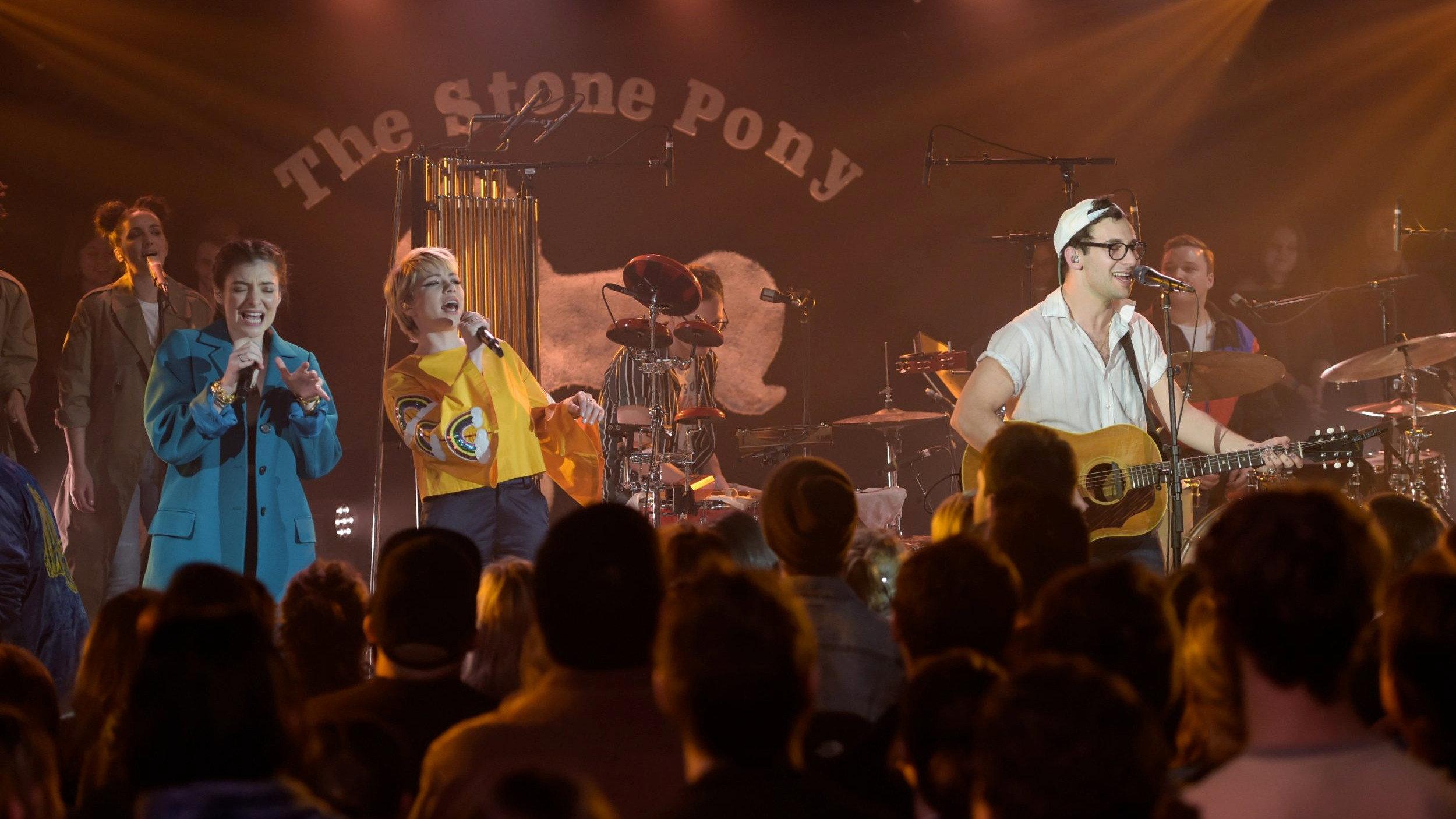 MTV Unplugged: Bleachers 2017 movie scene
