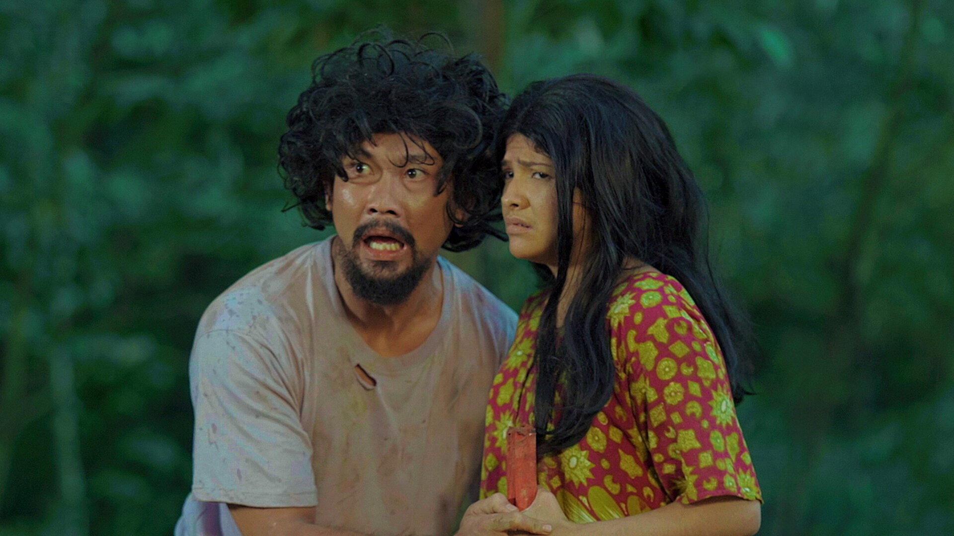 Balada Sepasang Kekasih Gila 2021 movie scene