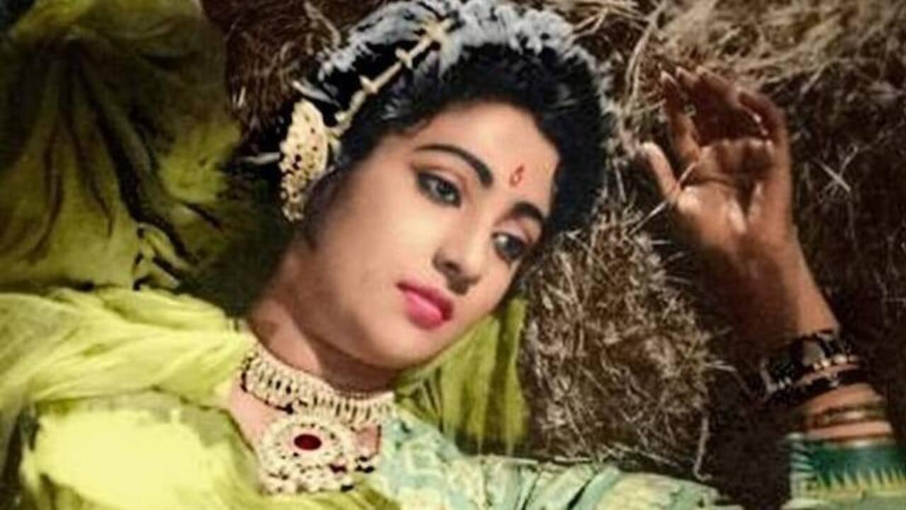 Champakali 1957 movie scene