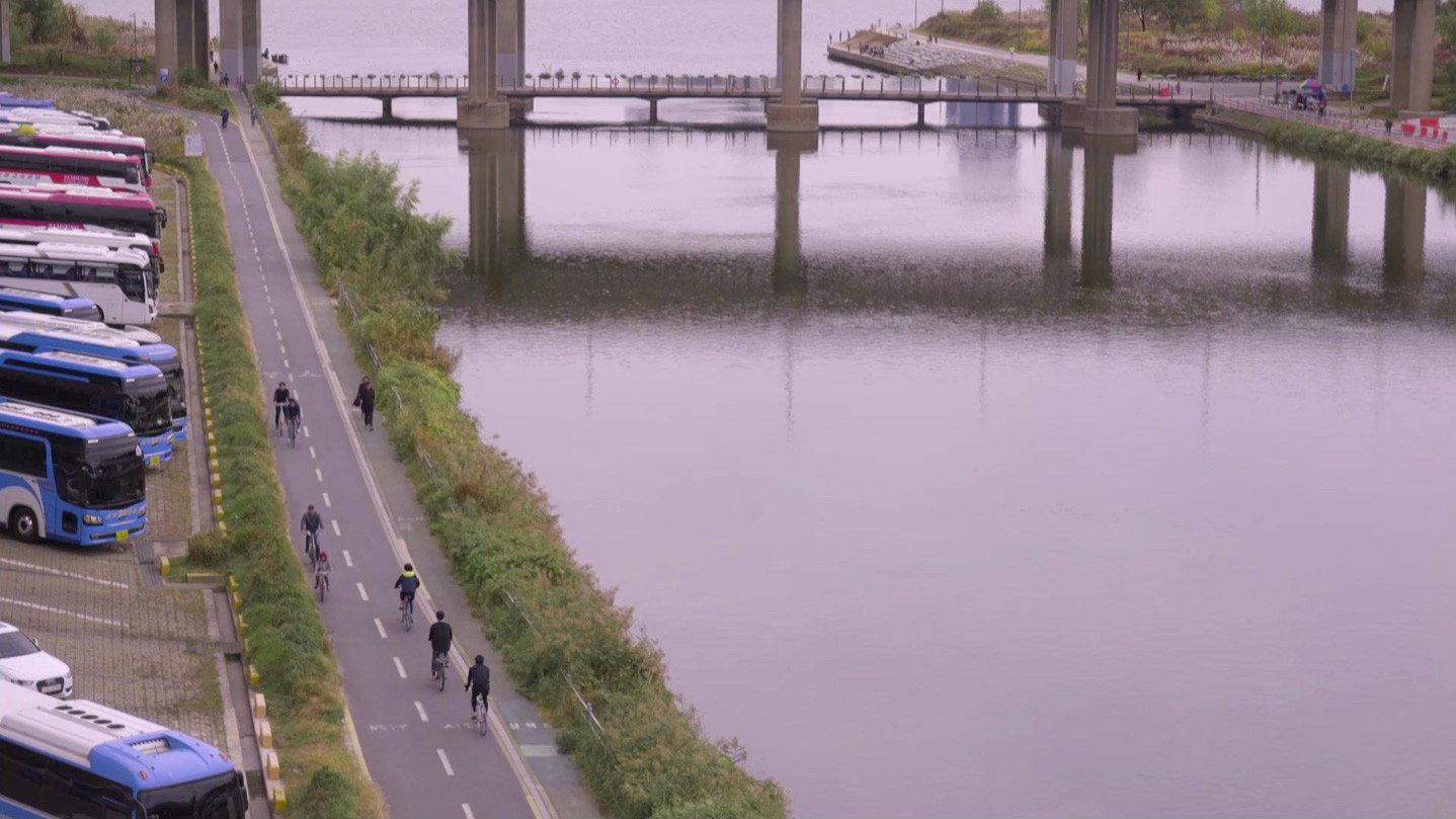 To My River 2019 movie scene