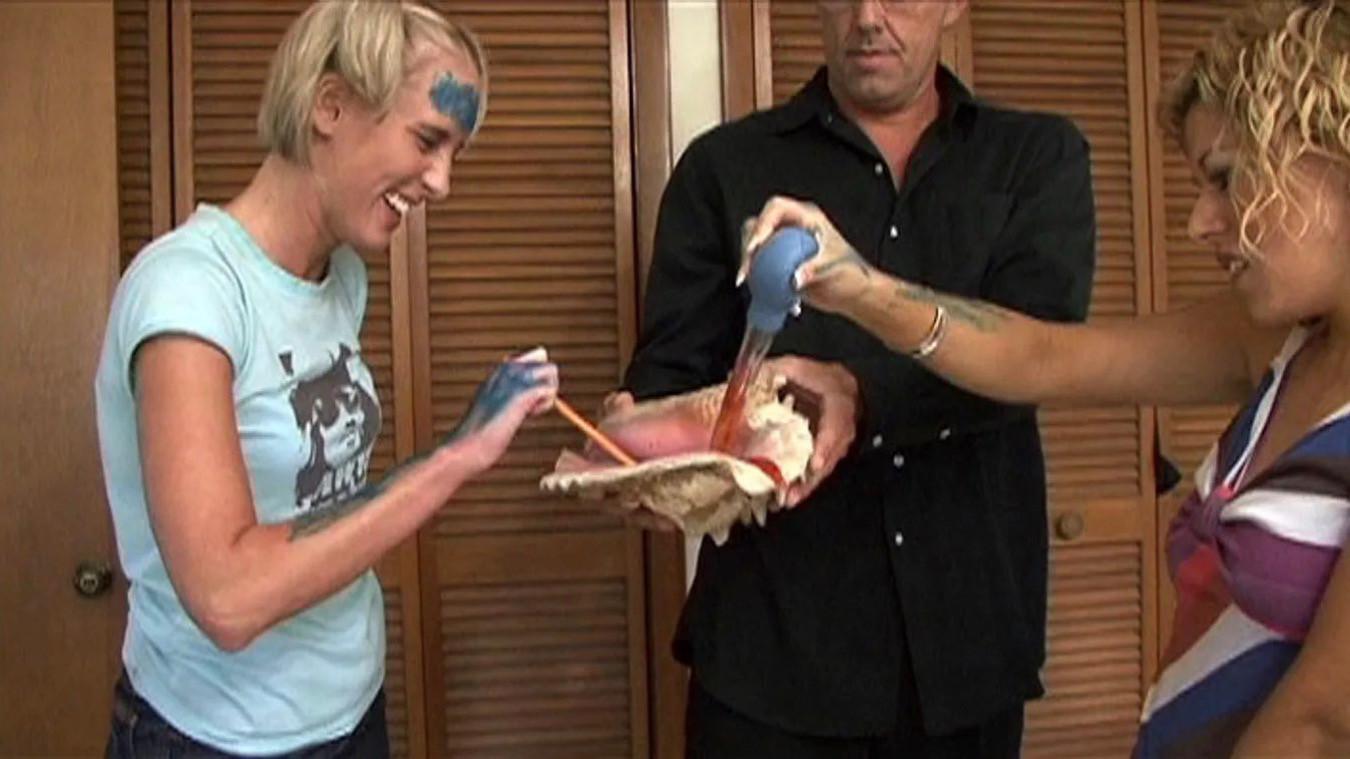 Final Flesh 2009 movie scene
