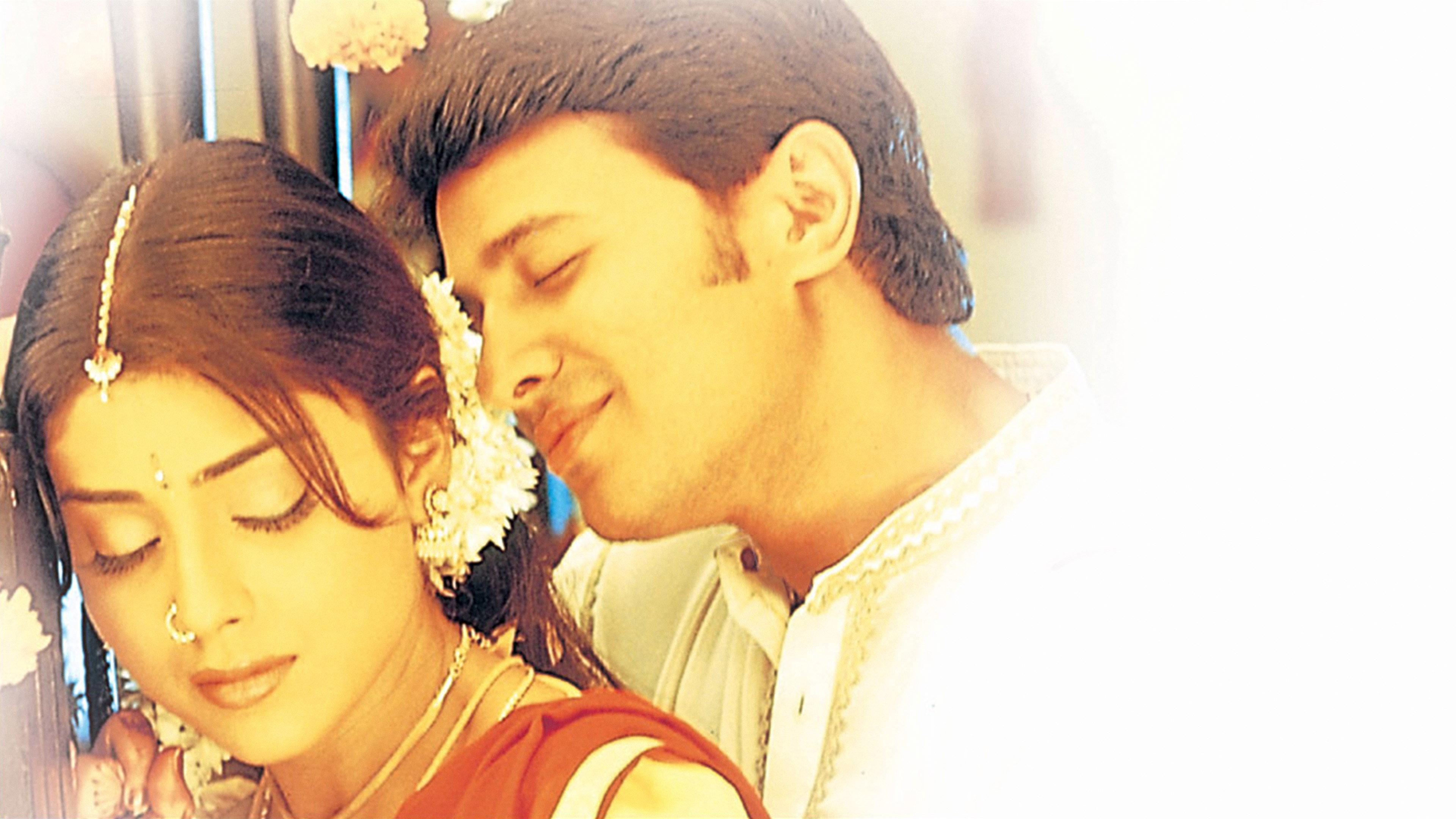 Mogudu Pellam O Dongodu 2005 movie scene